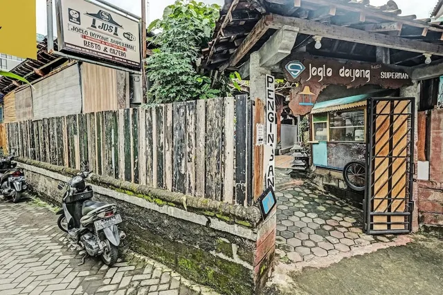 SPOT ON 91916 Joglo Doyong Homestay Syariah