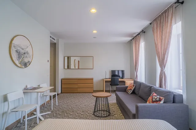 Apartments on 51 Svetlanskaya Street