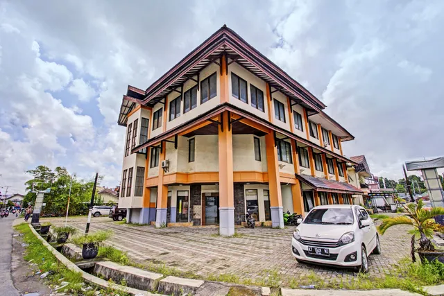 OYO 91862 Hotel Hayani