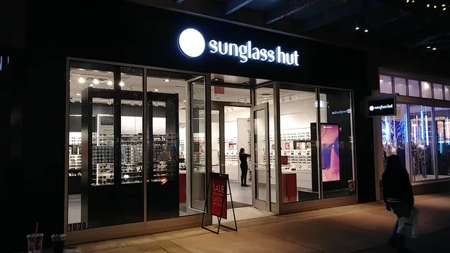 Sunglass Hut