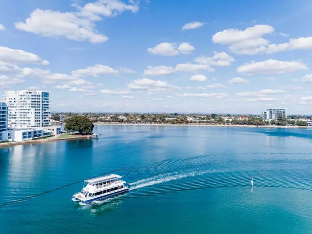 Mandurah Cruises