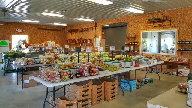 Etiennes Farm Market