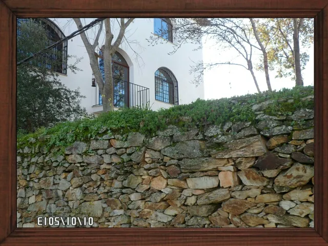 Albergue y Alojamiento en Monfragüe. Centro de Educación Ambiental La Dehesa