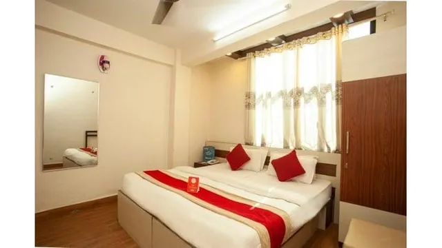 OYO 219 Hotel Royal Kusum