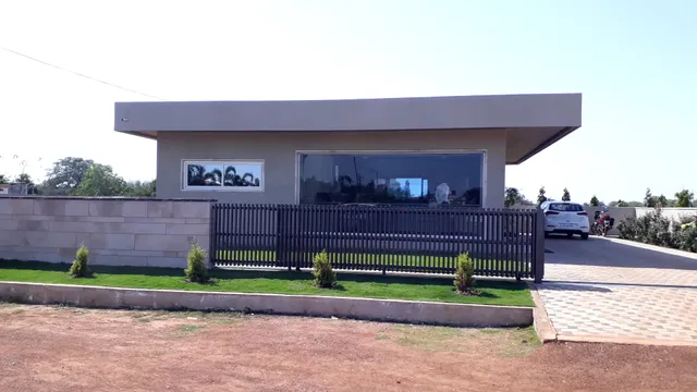 OYO 29012 Gayatri Palace