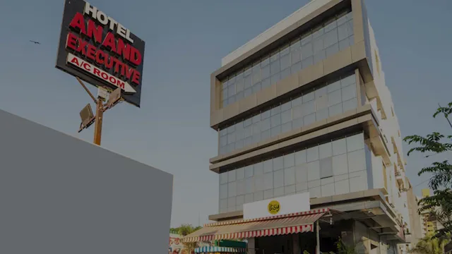 Anand Executive, Near Amanora