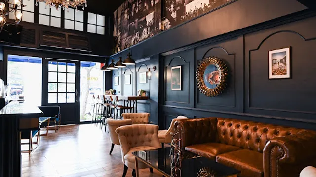 Gimme Gimme Cafe and Gallery