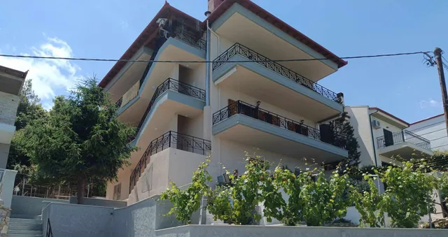 Villa Layla and Rainbow Castle Villa neos panteleimonas