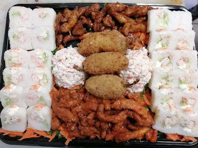 Maki Sushi & Boneless Camino del seri