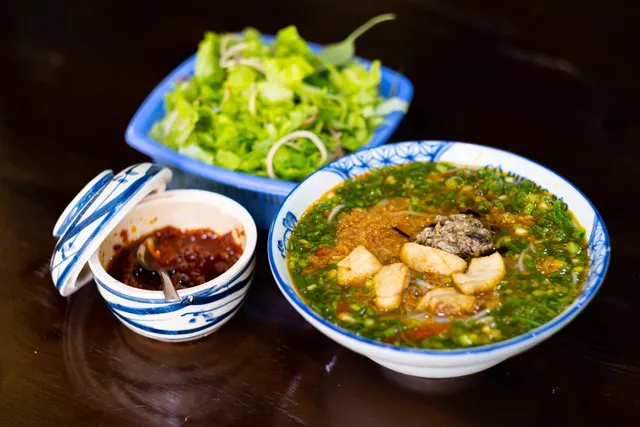 Bún Riêu Tóp Mỡ Mọc Giòn Cô Hương Béo 72C Trần Quốc Toản