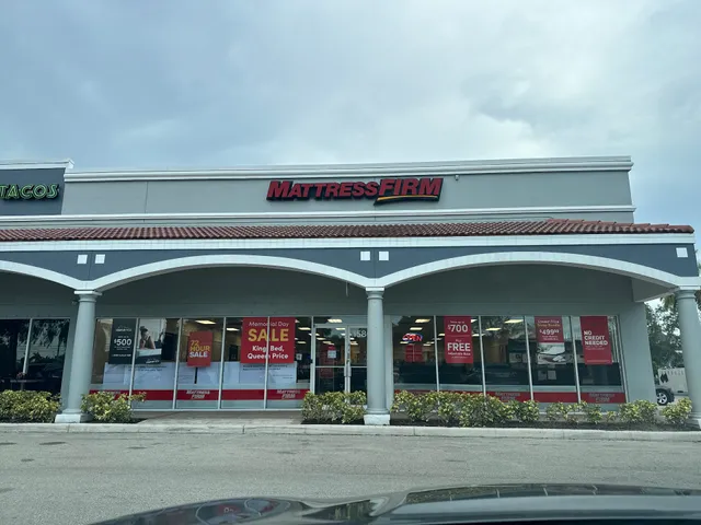 Mattress Firm Clearance Center West Pines