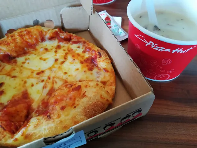 Pizza Hut Delivery Bandar Mutiara