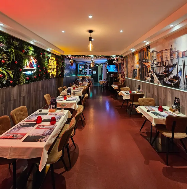 Santa Maria Pizzeria & Steakhouse