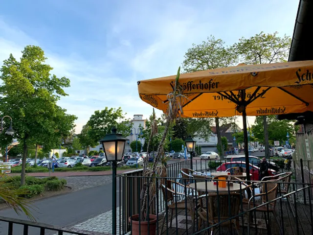 Mexim's Estacion Bünde