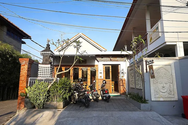 Sweet Corner House Sanur
