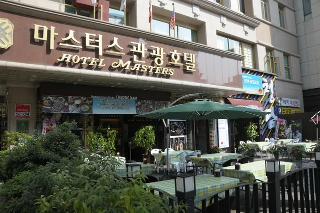 Tourist Hotel Masters