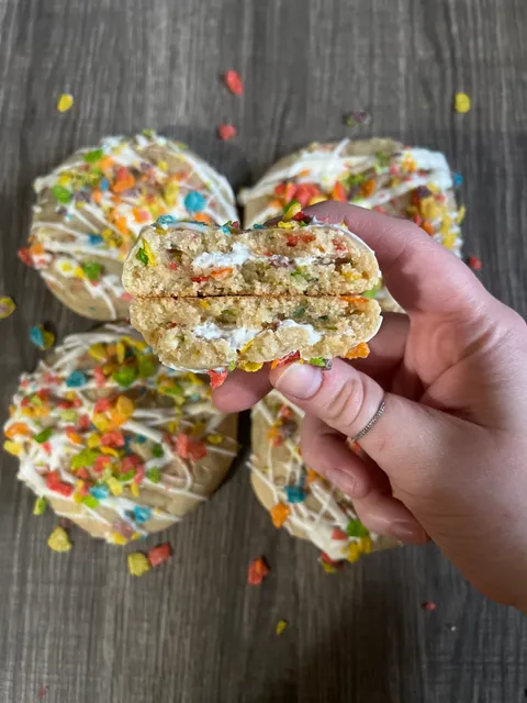 Salina's Small Cakes