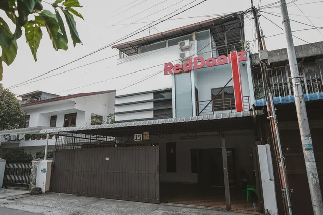 RedDoorz near Universitas Sisingamangaraja Medan
