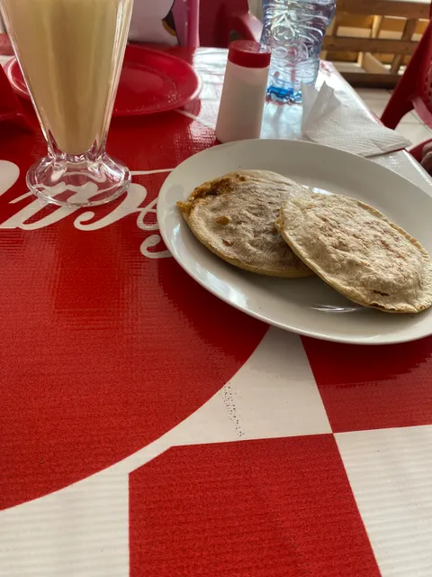 Carmín Desayunos & café