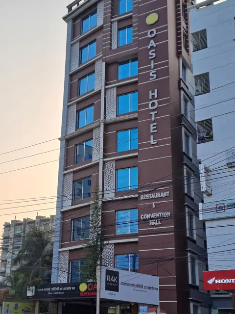 OASIS Hotel