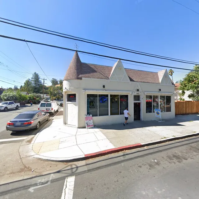 Golden Vintage Market