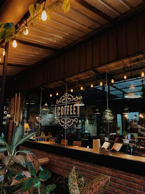 Lia Boutique Resto Coffeeshop