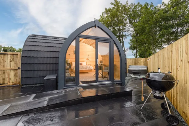 Lamb's Luxury Cabins at Burns Farm