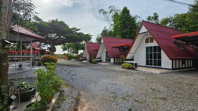 บ้านกระโดน