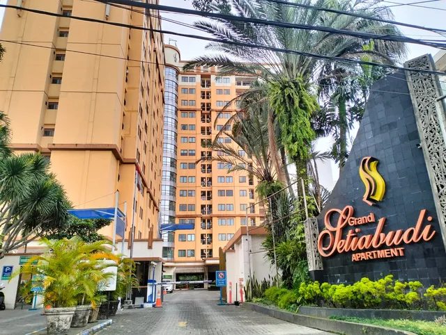 Grand Setiabudi Apartment