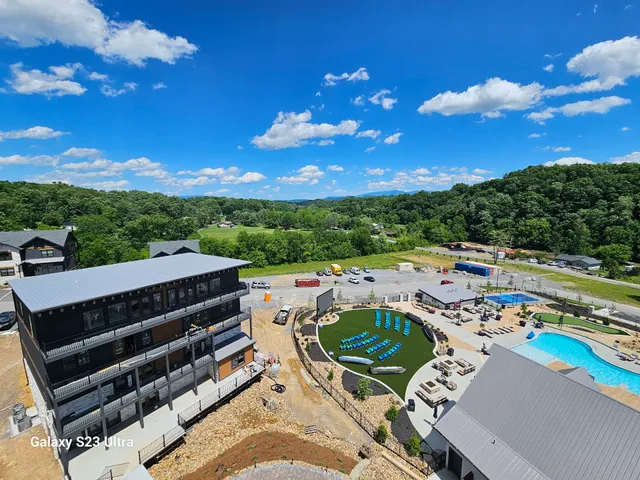Lodges at Smith Creek Reserve