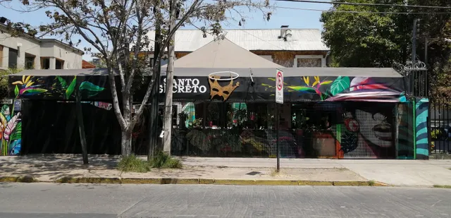 Secret Santo Plaza Ñuñoa