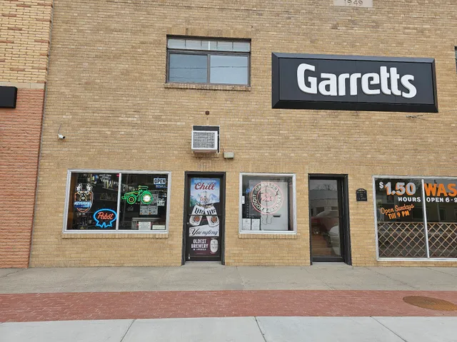 Garrett's Liquor Store