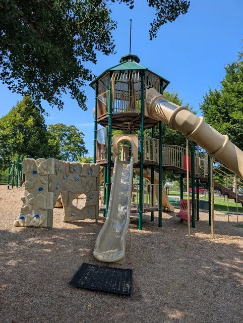 Montgomery Hall Park