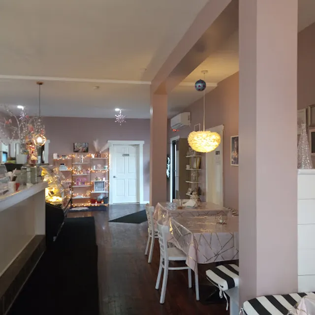 Queen of Tarts Desserts