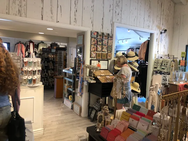 Urban Girl - Seaport Village