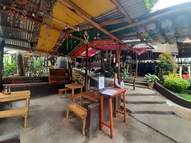 Nanay Simeng's Halo Halo