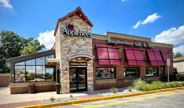 Applebee's Grill + Bar