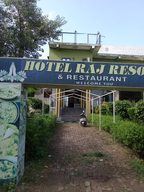 HOTEL RAJ RESORT & RESTAURANT