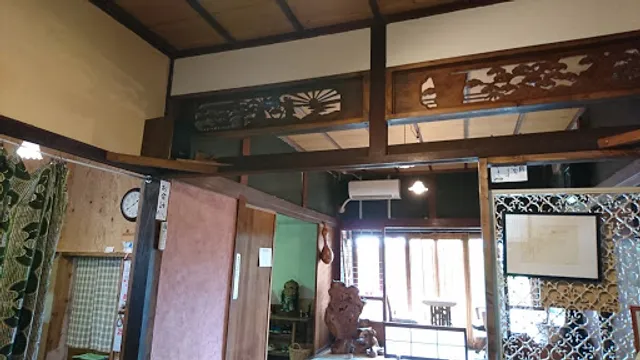 essence mone （旧：ふるかふぇ処 満天堂）