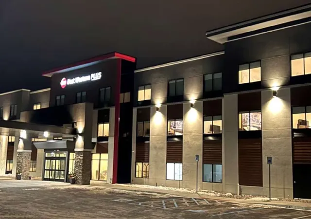 Best Western Plus Marquette Hotel & Suites