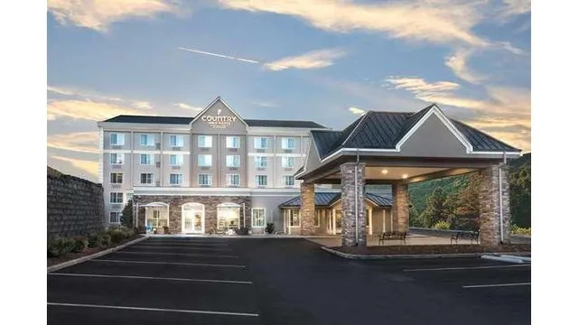 Country Inn & Suites by Radisson Asheville Downtown Tunnel Road