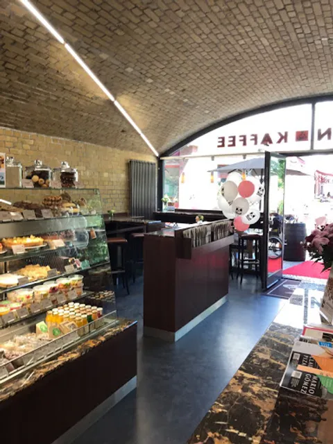 EINSTEIN KAFFEE Savignyplatz