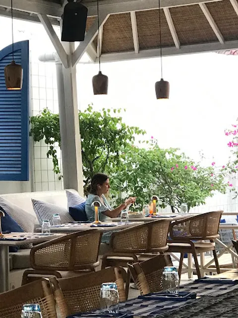 Nisi Taverna - Greek Grill & Seafood