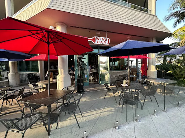 Marina Wine & Craft Beer Bar
