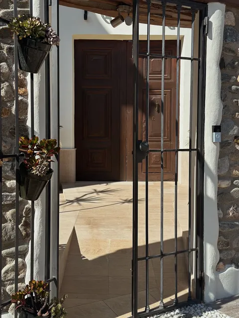 Elysium Luxury Stays & Restaurant