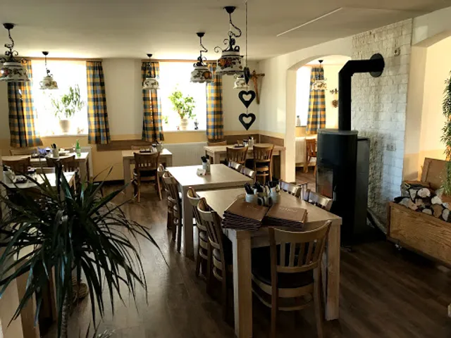 Pizzeria Straßhof beim Luigi