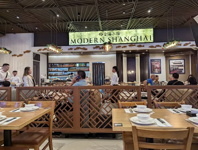 Modern Shanghai - Evia Lifestyle Center