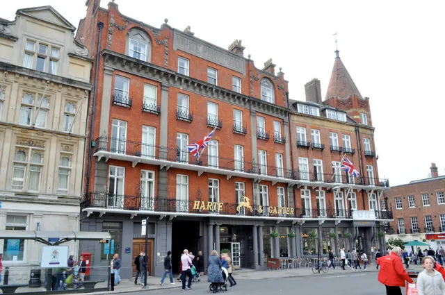 Harte and Garter Hotel