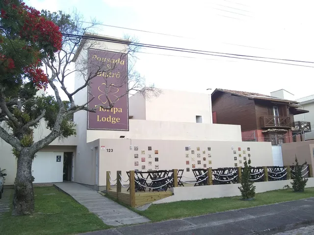 Floripa Lodge Pousada & Bistrô