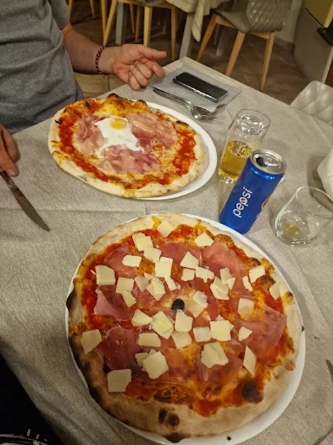 Ristorante pizzeria continental